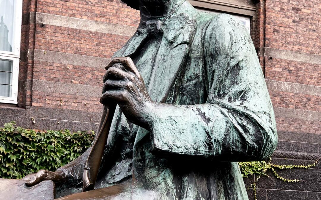 Statue of H. C. Andersen