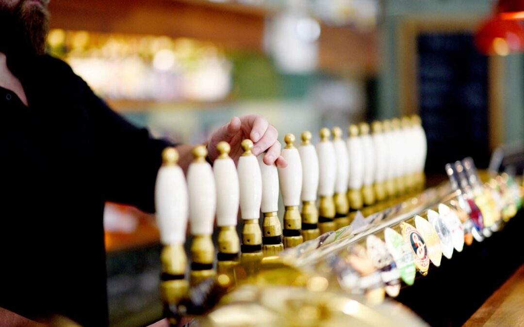 Et rigt udvalg af specialøl produceret af en lang række bryggerier