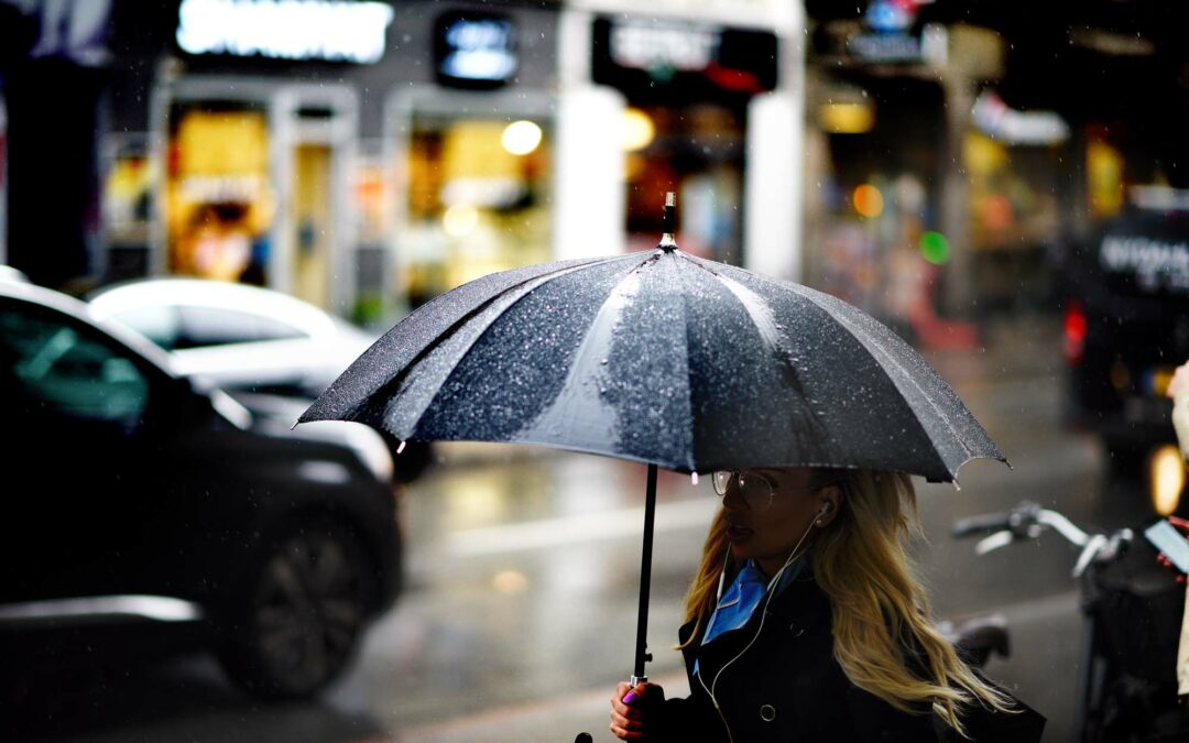 Voldsomt regnvejr plager Danmark
