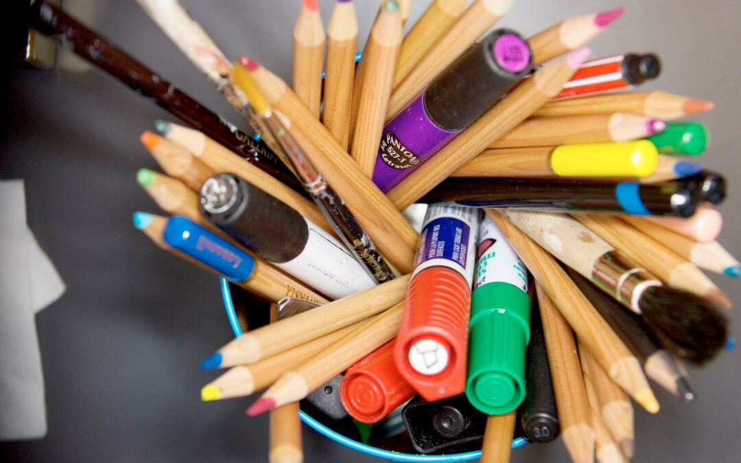 Få kreativiteten til at blomstre med blyanter og tusser